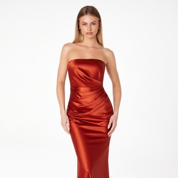 New Strapless Sheath Refined Gown w/Single Clasp & Straight Across Neck CD T2006 - Picture 4 of 9